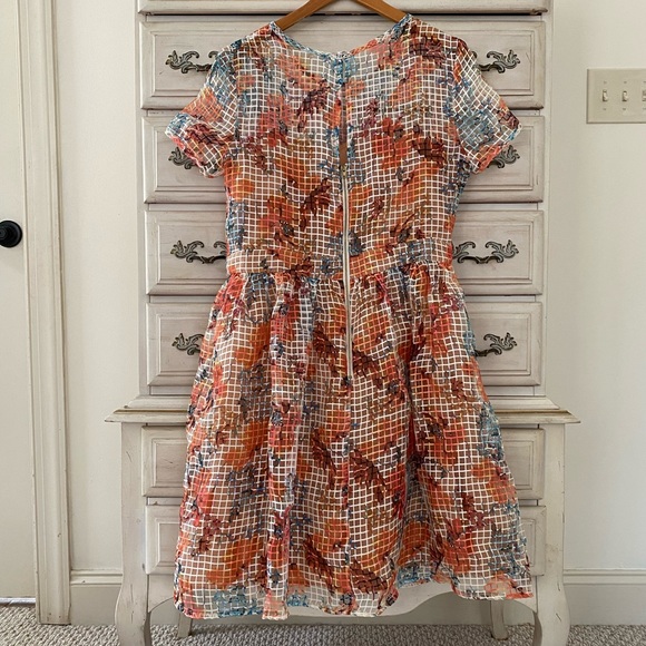 Floral Grid Dress - Picture 2 of 4